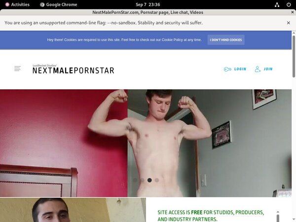 [Image: NextMalePornStarcom-With-European-Credit-Card.jpg]